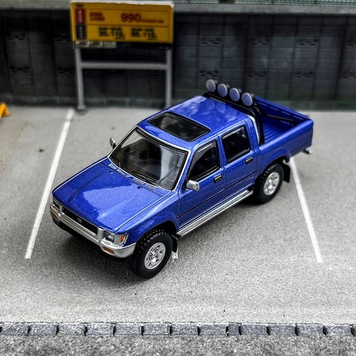 Masdi scale toyota hilux - toyota,