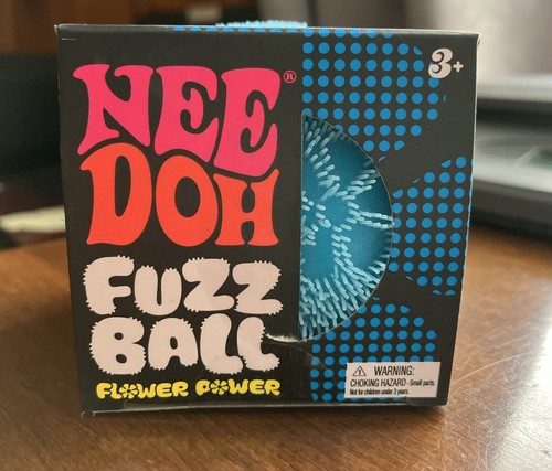 Needoh fuzz ball - ball, flower